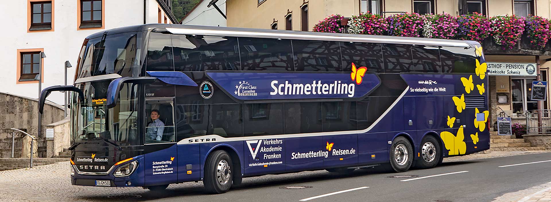 Doppeldecker-Reisebus in Obertrubach